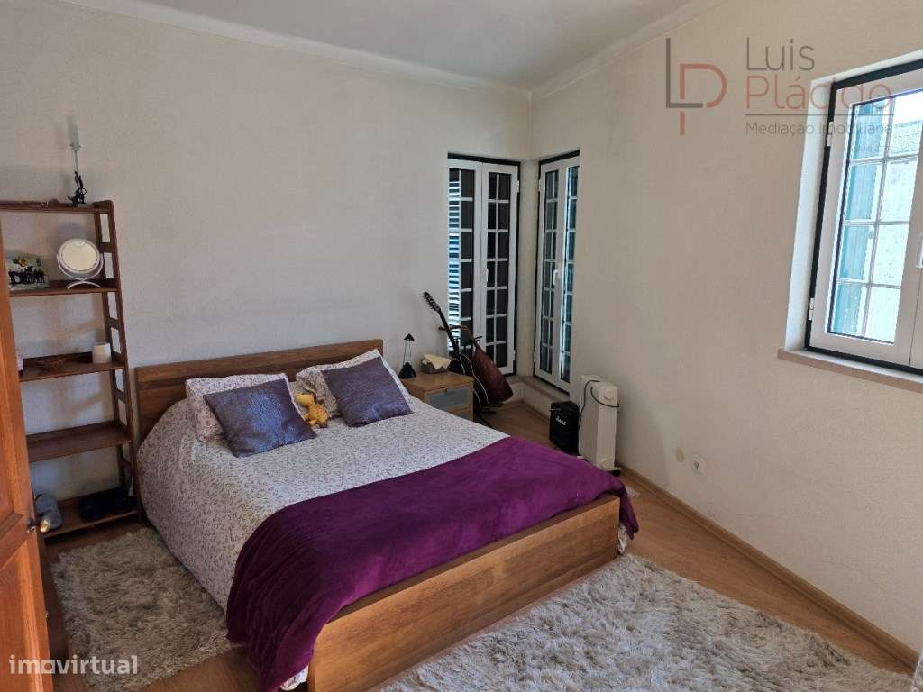 Moradia em Banda no Centro de Sines-18