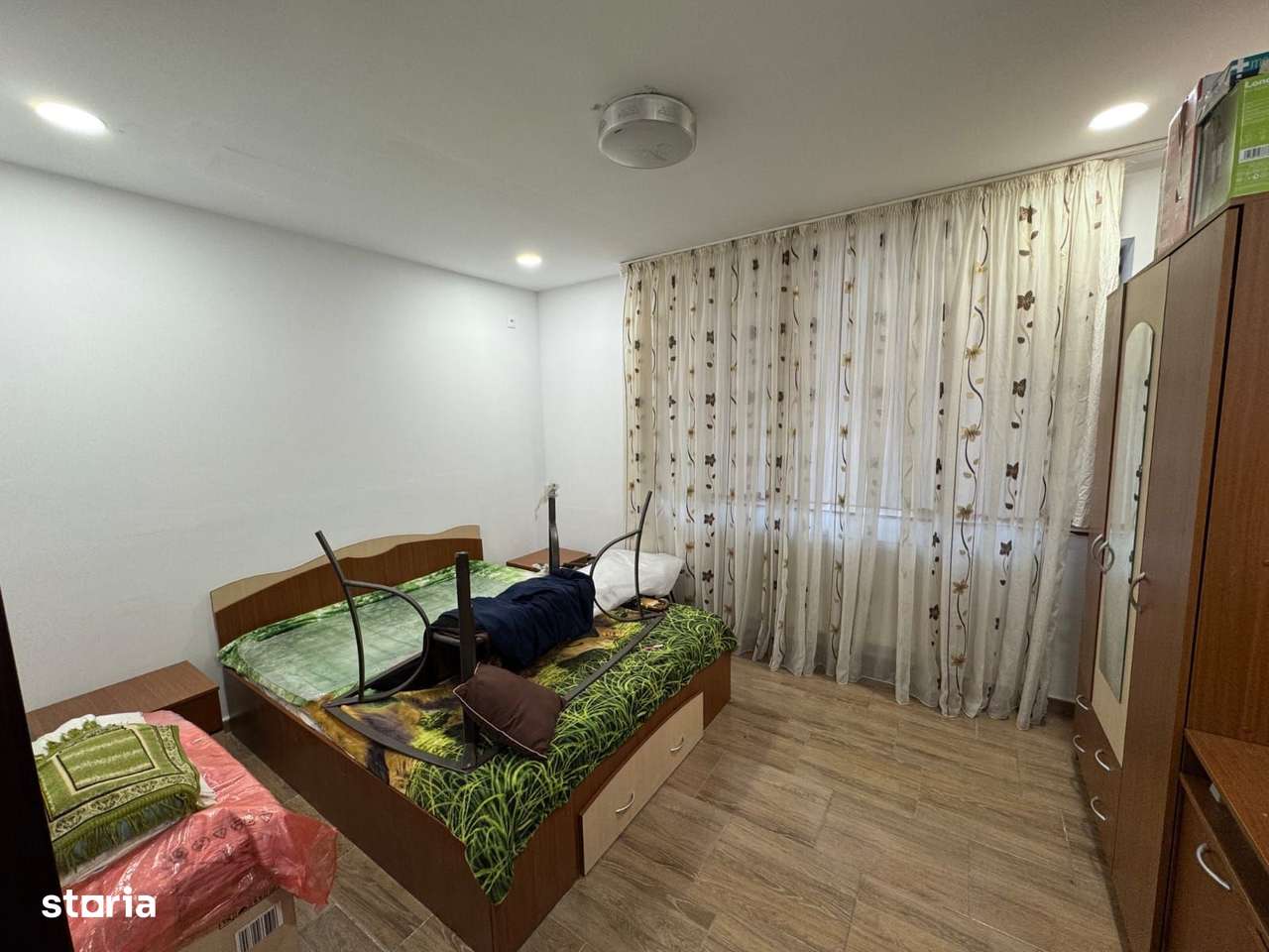 Apartament cu 3 camere si terasa, parter, bloc P+3 - Colentina/Parc Pl - Imagine principală: 5/9