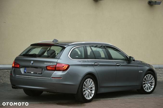 BMW Seria 5 525d Luxury Line - 21