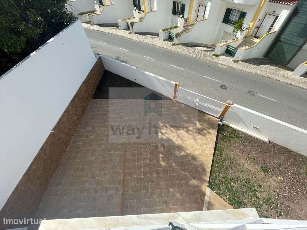 Moradia T4 | Remodelada | Vista de mar | Ericeira-30