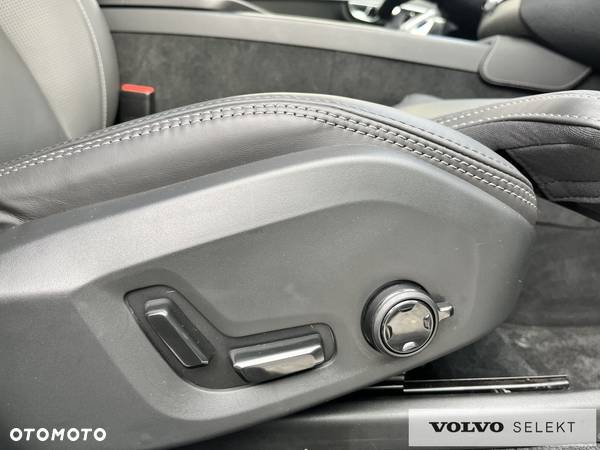 Volvo XC 90 - 35