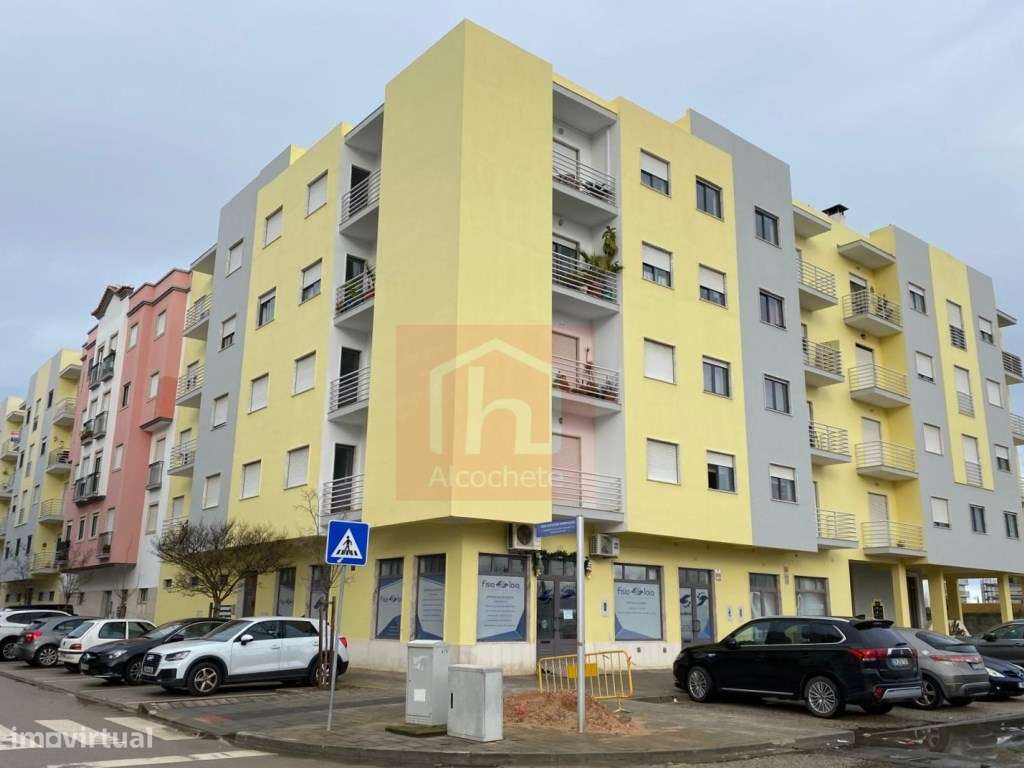 Apartamento T3 com arrecadação em Alcochete-19