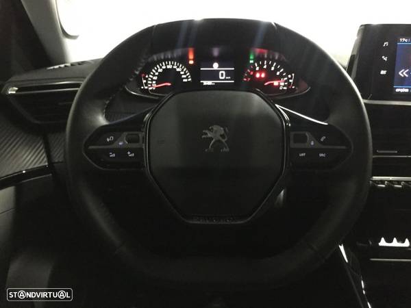 Peugeot 2008 1.2 PureTech Allure Pack - 22