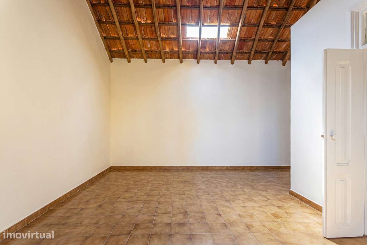 Moradia térrea com excelente área exterior, centro de Pontével-Cartaxo-21