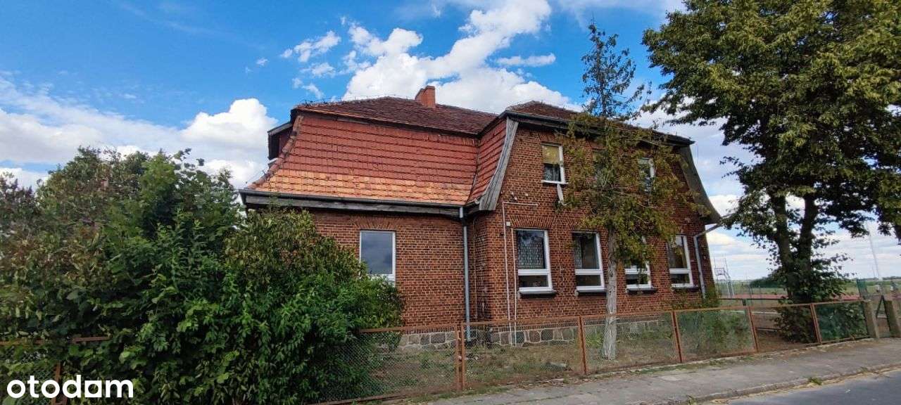 szkoła z czerwonej cegły-3