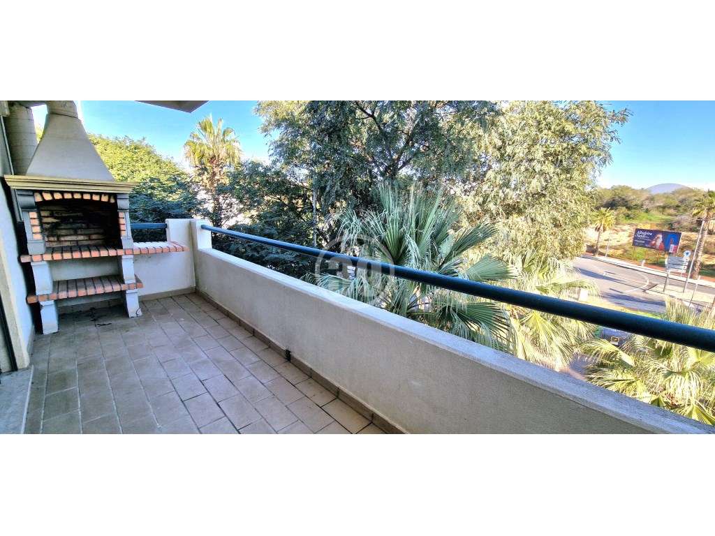 Apartamento com 2 quartos vendido em sistema de propostas múltiplas.-9