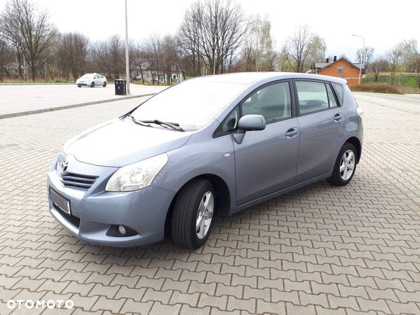 Toyota Verso 1.8 5-Sitzer Edition-S - 3