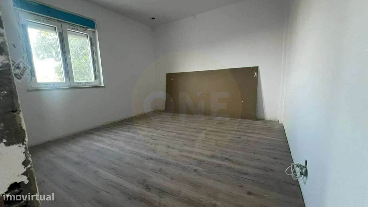 Apartamento T3 em remodelação Vista Serra da Arrábida – Setúbal-8