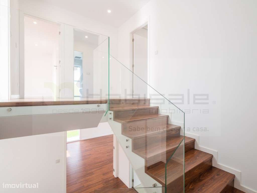 Moradia T3, situada em Areia Cascais, a curta distância da praia do...-15