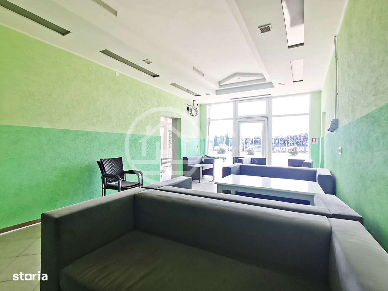 Spatiu comercial de inchiriat cu 3 camere in Alesd, Bihor - Imagine principală: 4/15