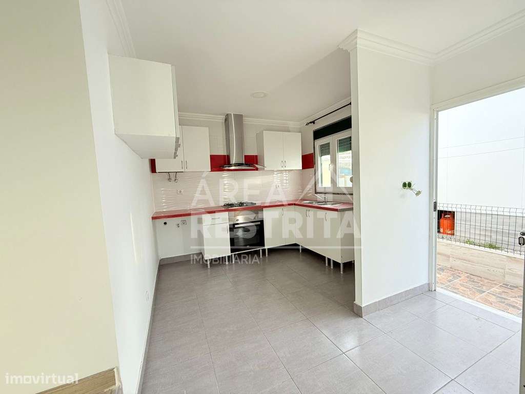 Moradia T2 com quintal e churrasqueira - Grande imagem: 5/14