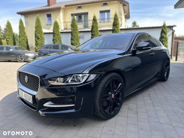 Jaguar XE S - 5