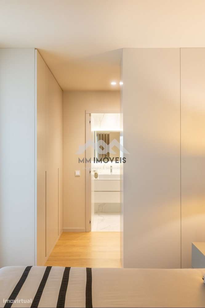 Apartamento T4 2024 | Alameda Jardins da Arrábida | Varanda | Vistas R-11