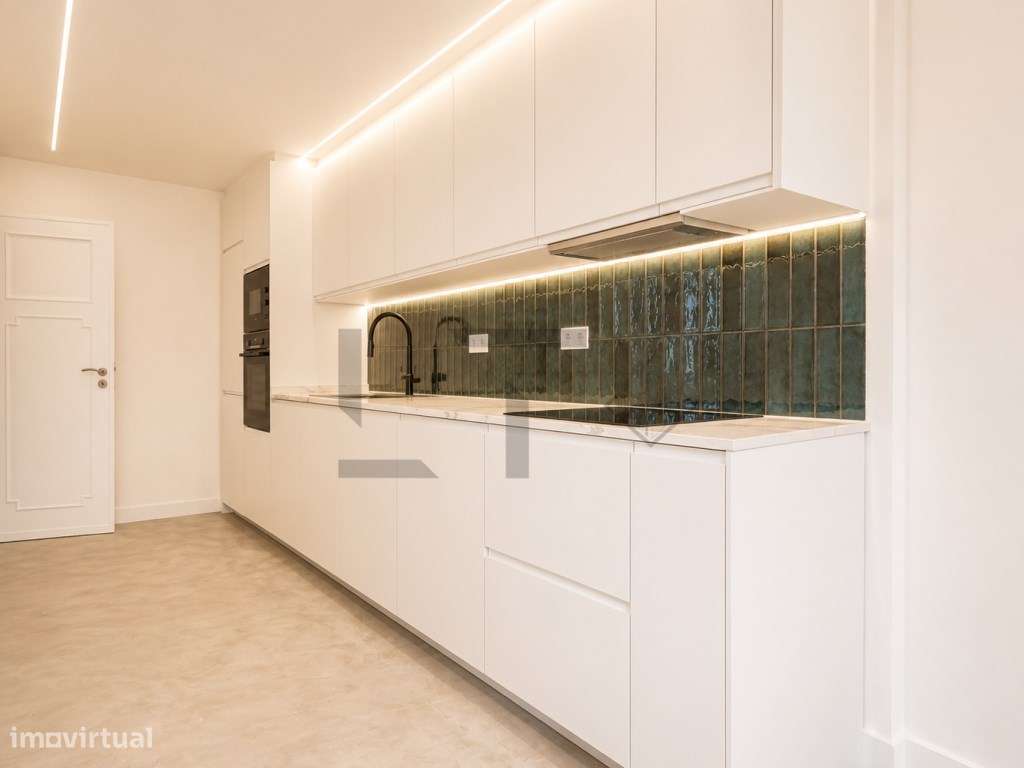 Moradia T4 em Banda totalmente Renovada com Garagem, para Venda na ...-15