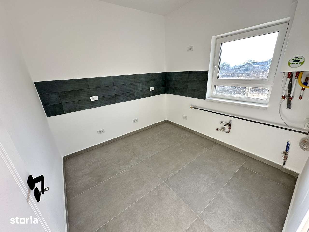 Finalizata! Casa 3 camere D 2 bai 86mp zona Bucium Visan-5