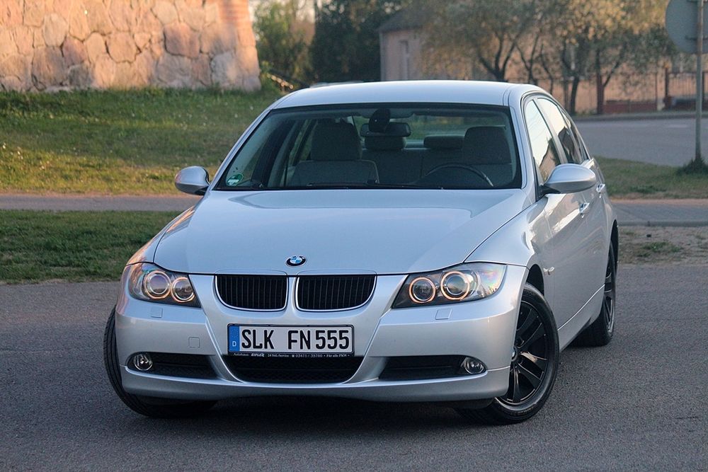 BMW 3 Series E90/E91/E92/E93 318i 2008