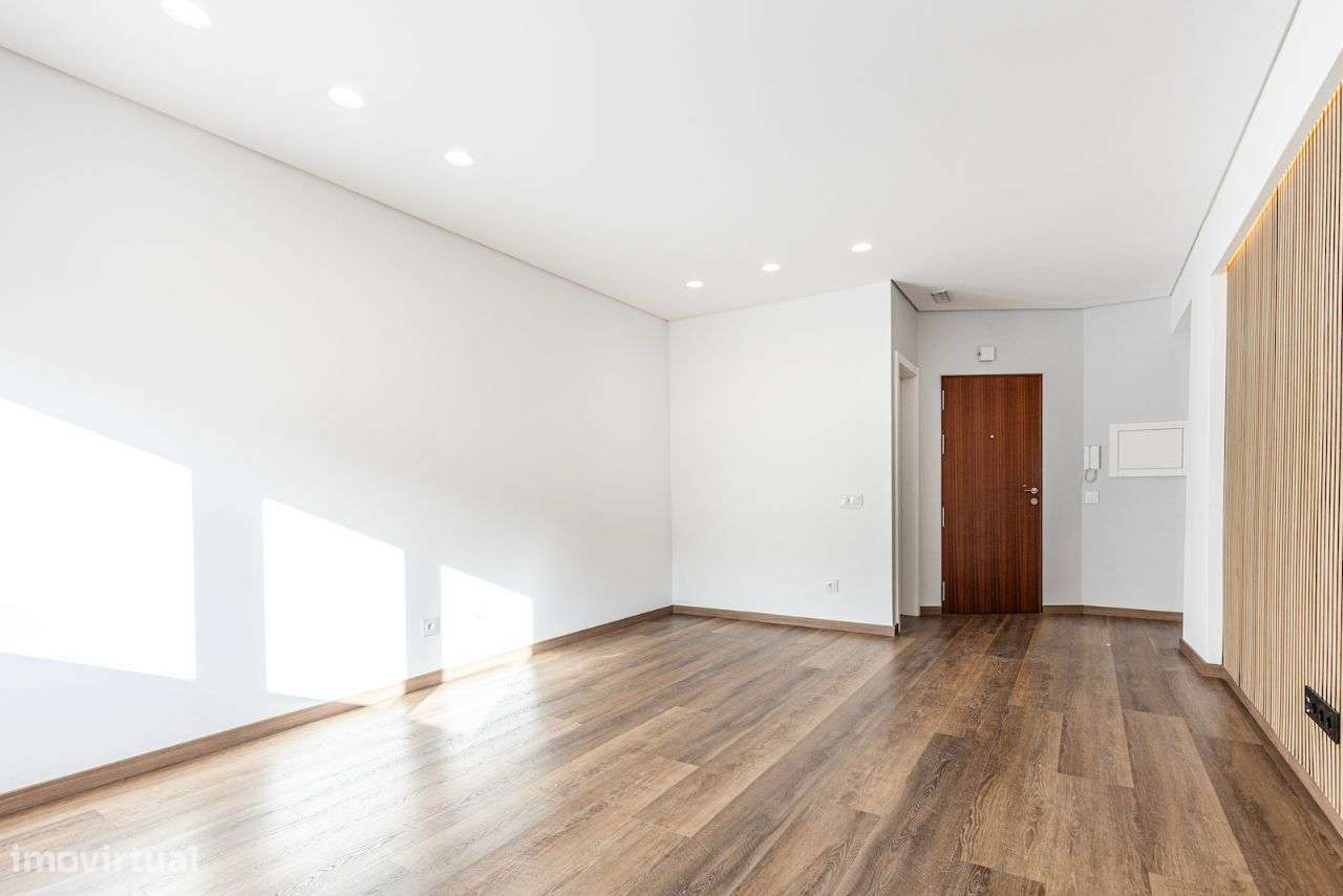 T1 - VENDA - RENOVADO - Grande imagem: 4/23