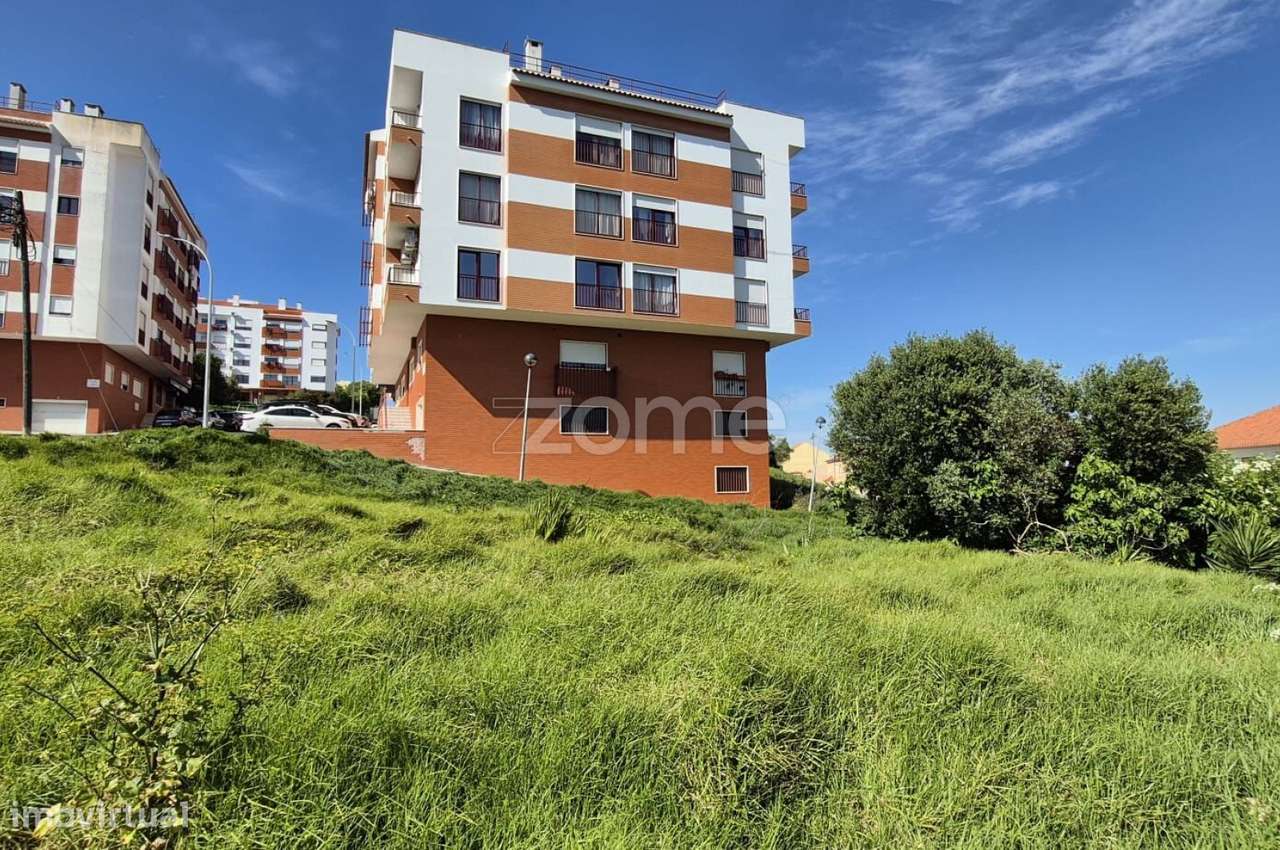 Terreno Urbano para Construção Amadora-5