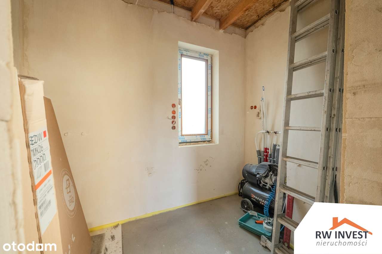 Dom 90 m² na dużej działce 1685 m² w otulinie lasu/Media w działce-7