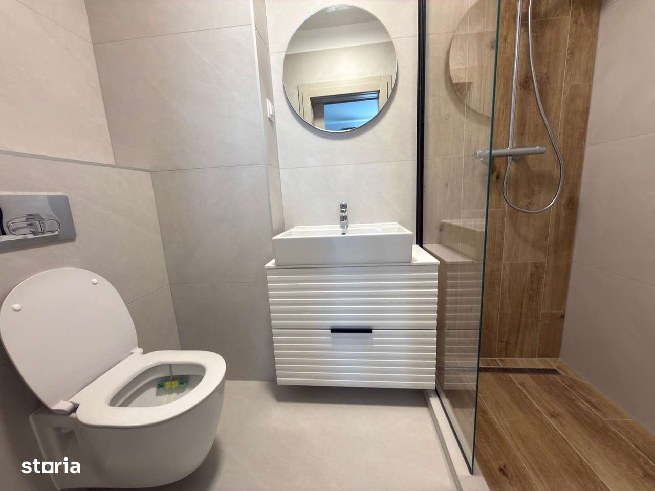 Oferta ! Apartament 3 Camere Decomandat- Zona Coresi-7