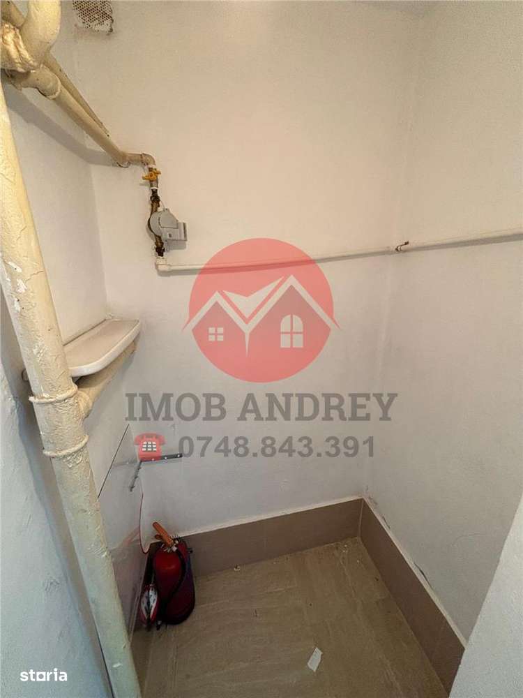 Spatiu comercial 30 mp, parter bloc, zona Vest, ideal afaceri diverse - Imagine principală: 5/6