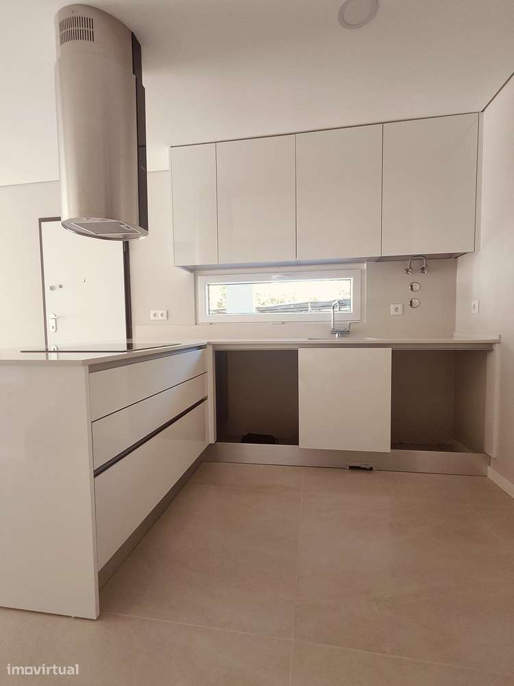 Moradia T3 com 2 Suítes - Grande imagem: 3/56