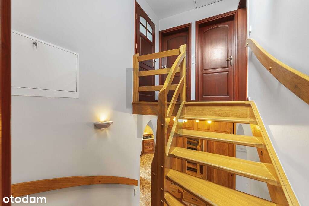 196m2 / 5 pokoi + 35m2 taras + garaż/ prowizja 0%!-6