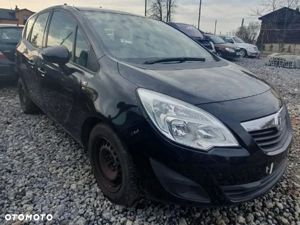 Opel Meriva B Części 1.4 benzyna  Z20 - 1