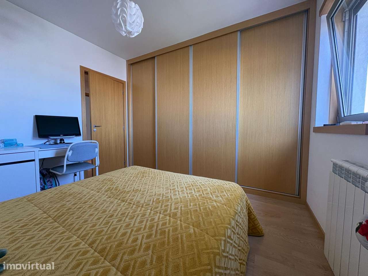 Apartamento T3 (recuado) com 56m2 de terraço, no centro da Trofa-13