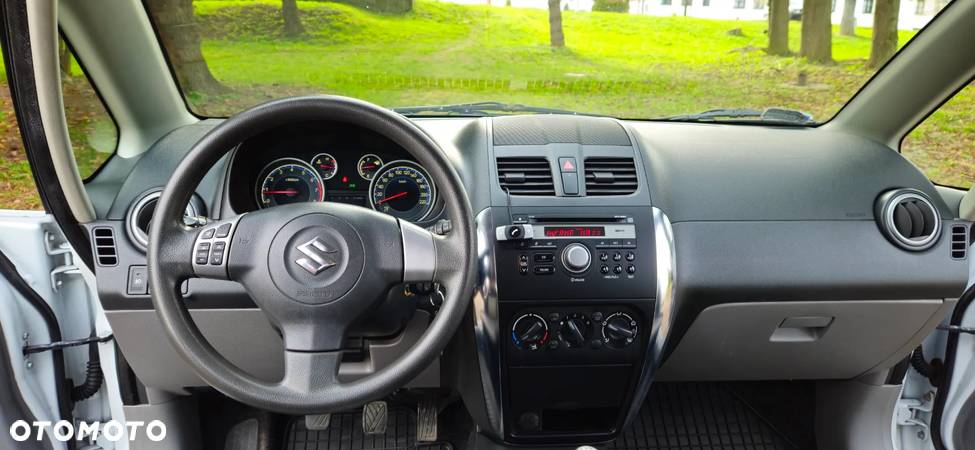 Suzuki SX4 1.6 Premium 4WD - 14