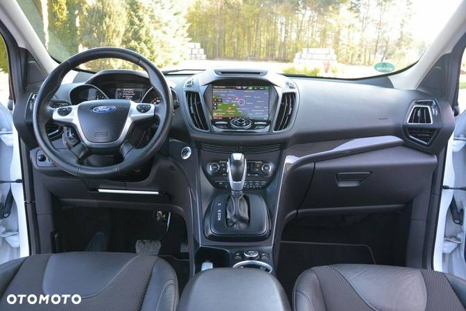 Ford Kuga 2.0 TDCi 4WD Titanium Plus - 23