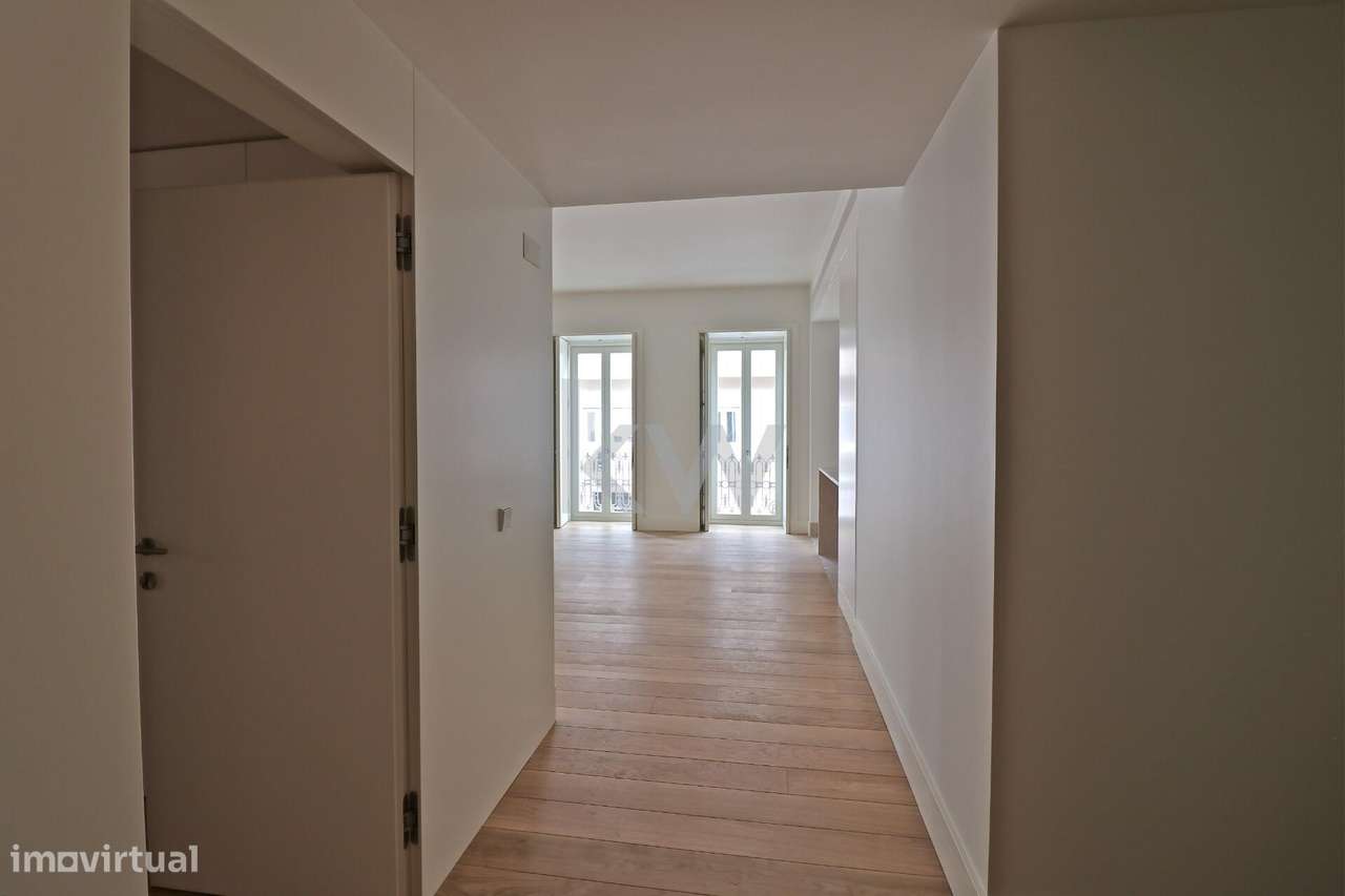 Apartamento T2 Elegante e Sofisticado em Lisboa - Grande imagem: 5/35
