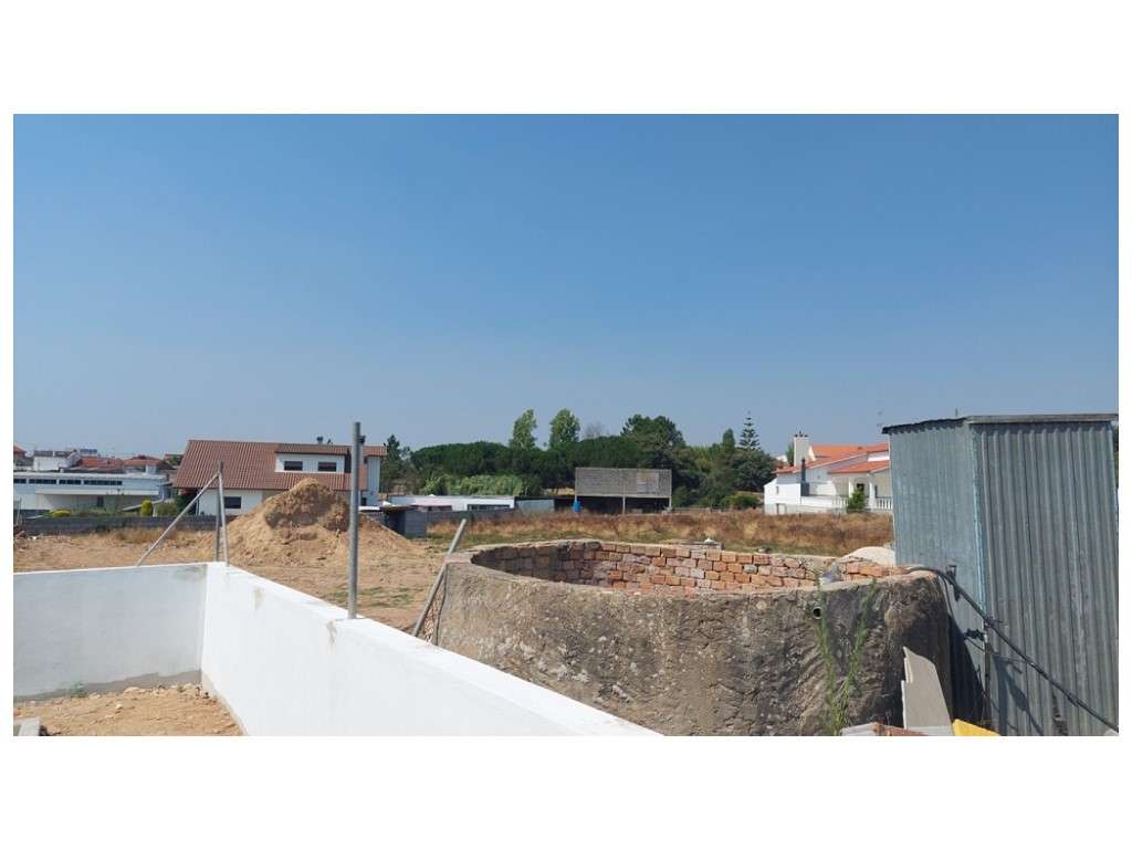 Terreno para construção nos Pinheiros - Leiria - Grande imagem: 4/6