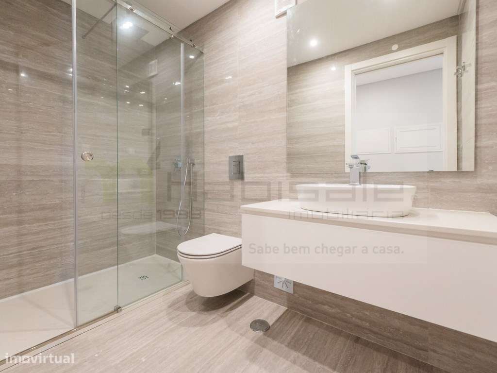 T2 Excelentes Acabamentos com Terraço e Box Perto da Praia de Carca...-12