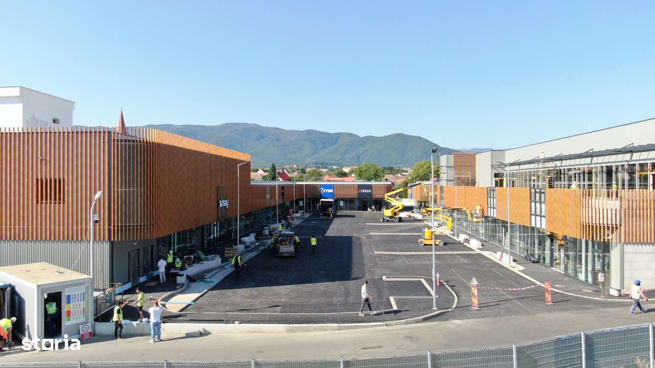 Spatiu evenimente/restaurant de inchiriat Zacaria Retail Center - Imagine principală: 4/16