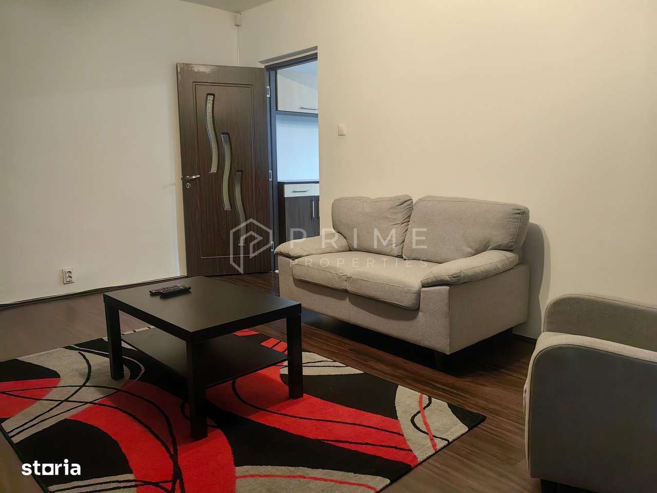 Apartament cu 3 camere de închiriat - Imagine principală: 4/9