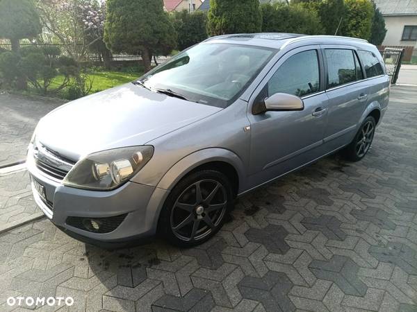 Opel Astra III 1.9 CDTI Cosmo - 2