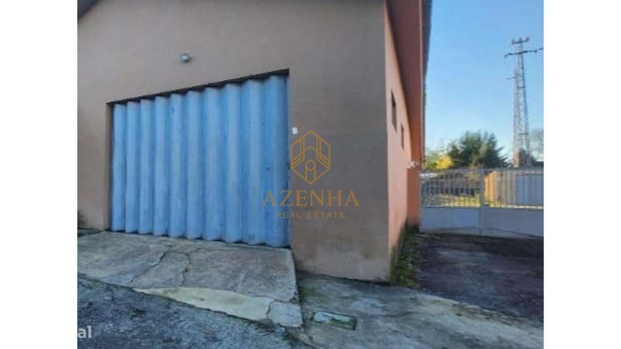 Armazém em Maia ideal para investimento-16
