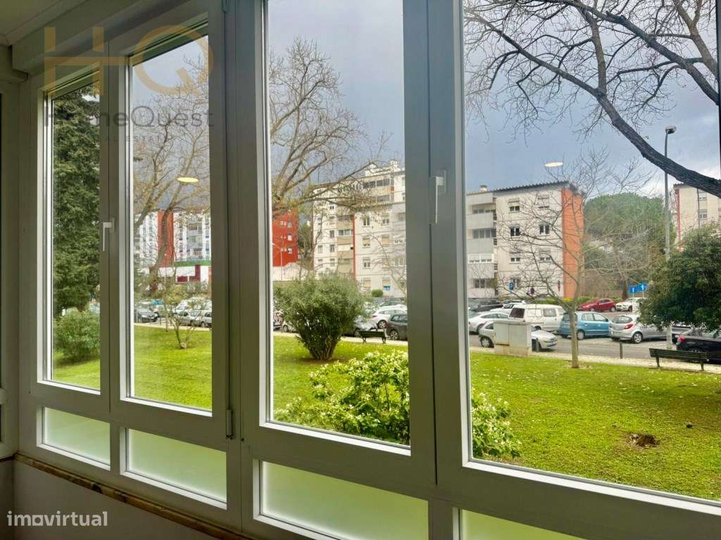 Apartamento T2 remodelado no centro de Oeiras-13