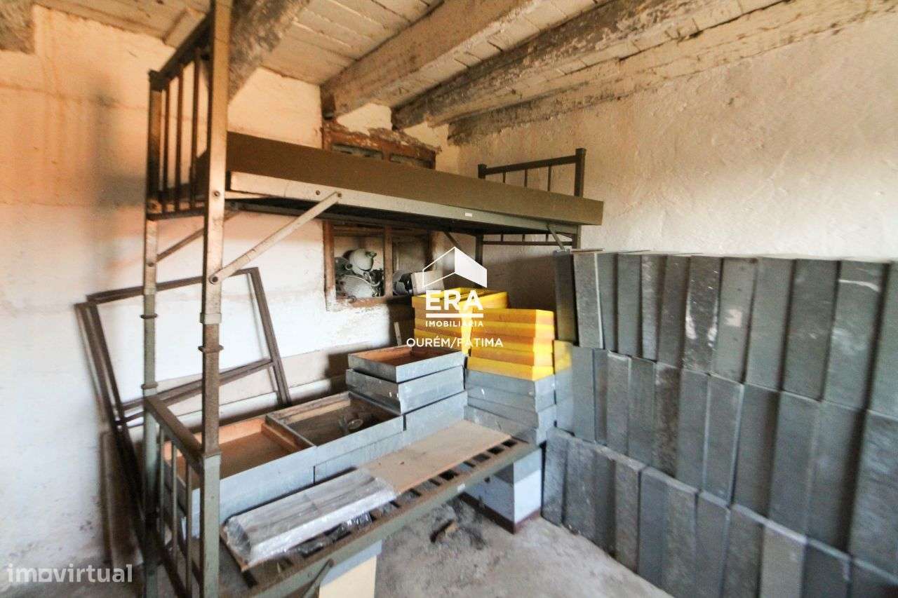 Moradia T2 localizada em Alvaiázere - Grande imagem: 5/12