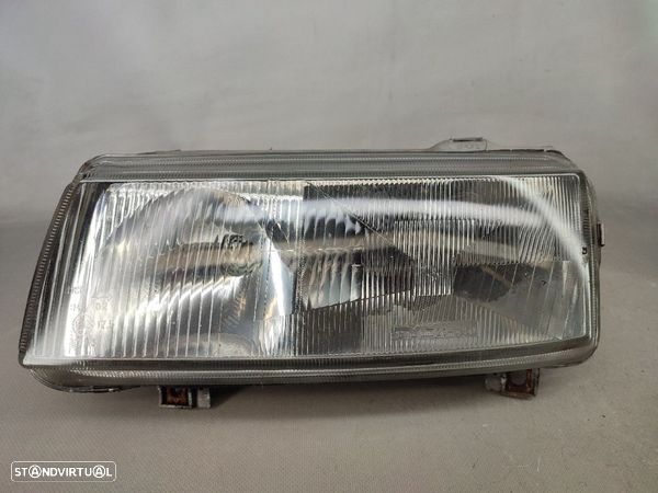 Optica Farol Esquerda Esq Volkswagen Passat Variant (3A5, 35I) - 1