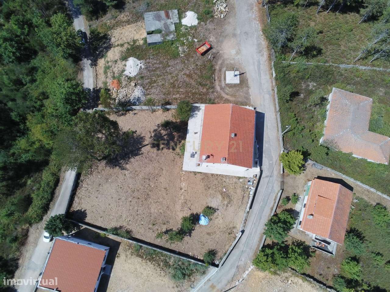 Moradia Exclusiva em "Ilha" Privativa na Albufeira de Venda Nova – Ger-41