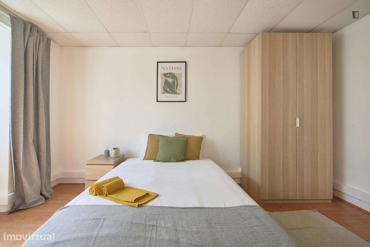 Quarto - localizado em Avenida da Liberdade Lisbon - Grande imagem: 4/10