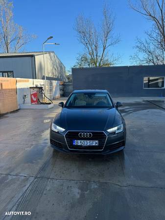 Audi A4 2.0 TDI quattro S tronic Design - 1