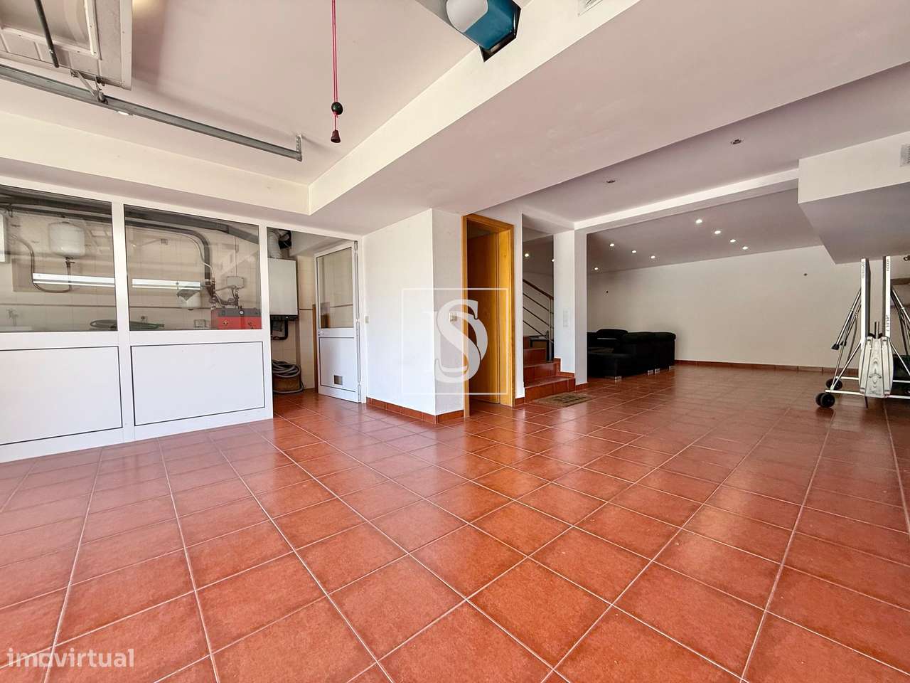 Moradia T4 de Luxo em Valongo com Jardim, Domótica e Acabamentos de Al-23