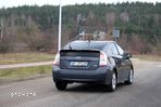 Toyota Prius 1.8 HSD Premium - 8