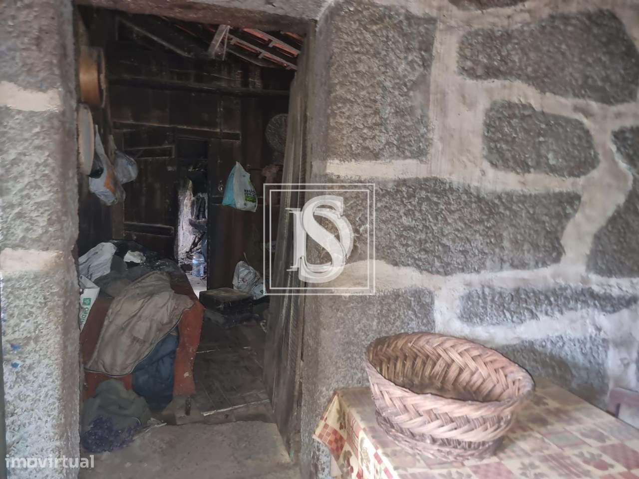 Moradia Isolada T2 em UDF de Ventosa e Cova-6