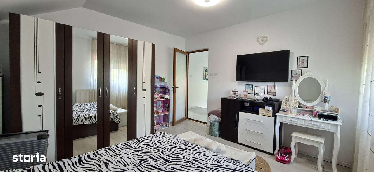 Casa perfectă pentru familia ta  în Șendreni!-14