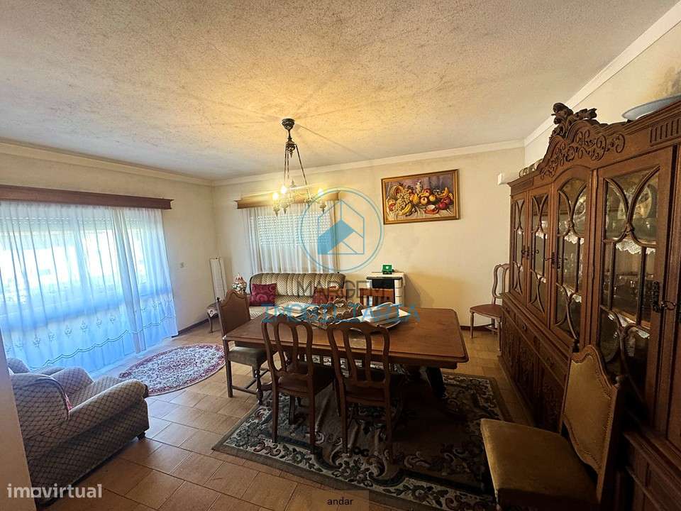 Moradia bifamiliar T4+T1 – terreno, poço, garagem – Anta-12