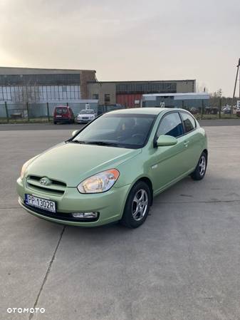 Hyundai Accent 1.4 Style - 2